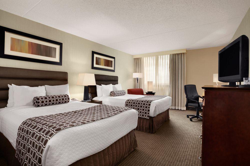 Crowne Plaza Columbus North - Worthington By Ihg Hotel Екстериор снимка