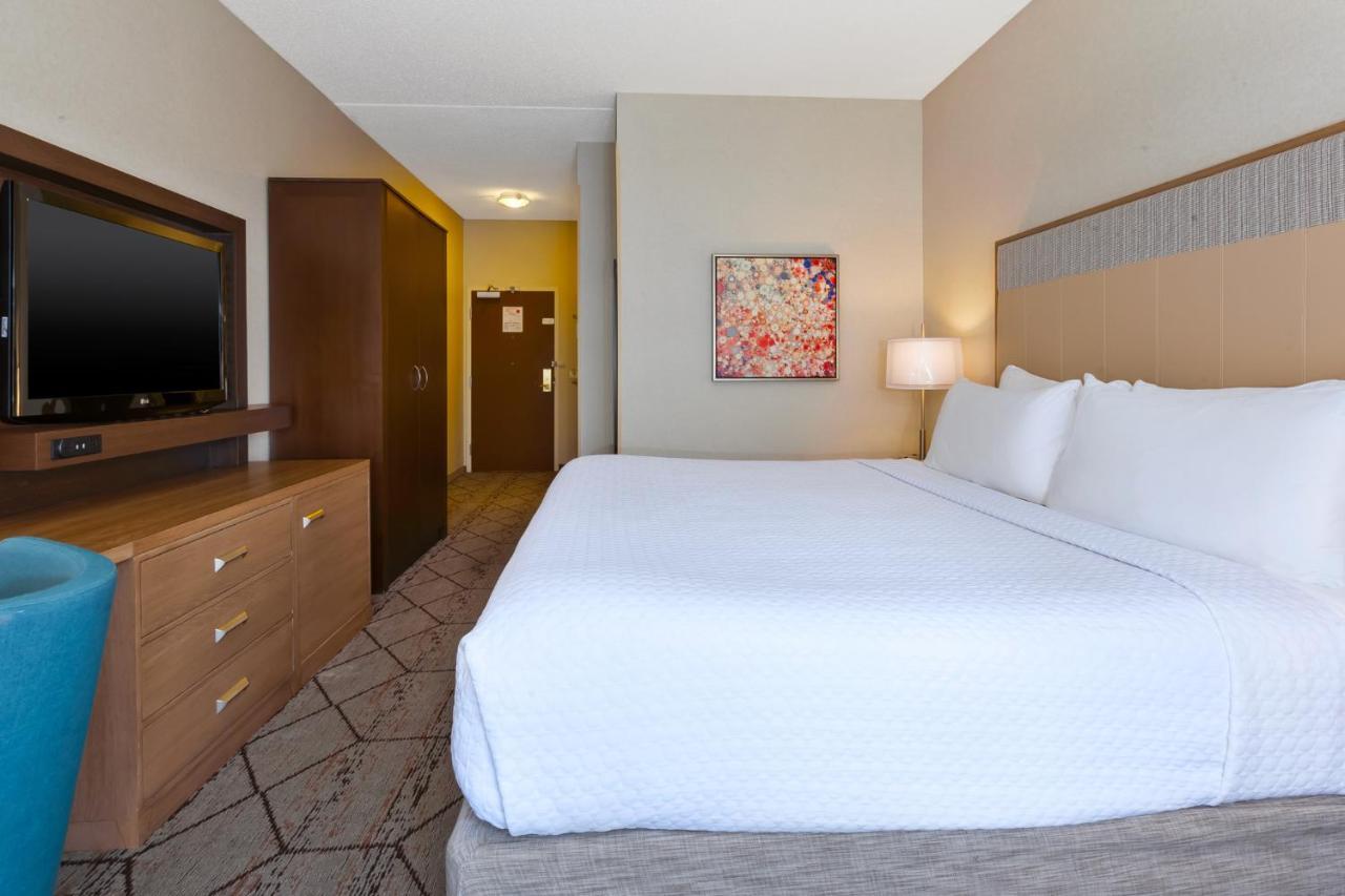 Crowne Plaza Columbus North - Worthington By Ihg Hotel Екстериор снимка
