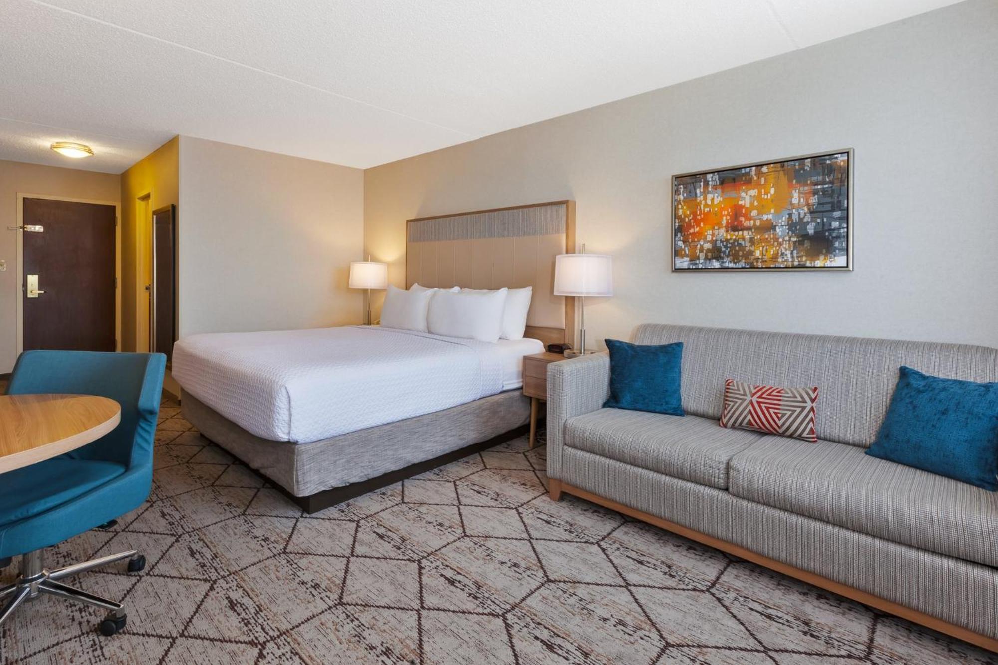 Crowne Plaza Columbus North - Worthington By Ihg Hotel Екстериор снимка