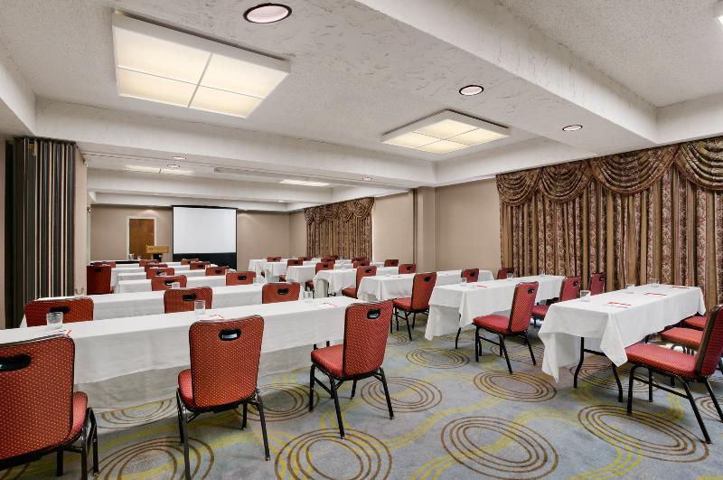 Crowne Plaza Columbus North - Worthington By Ihg Hotel Екстериор снимка