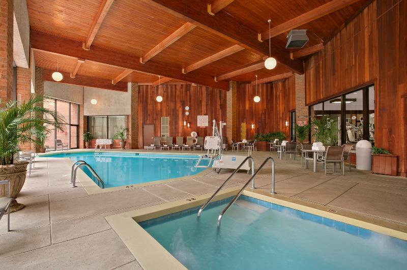 Crowne Plaza Columbus North - Worthington By Ihg Hotel Екстериор снимка